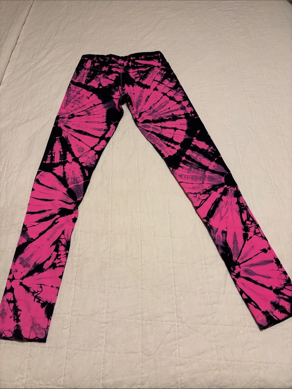 VENUS Pink and Black Tie-Dye Leggings